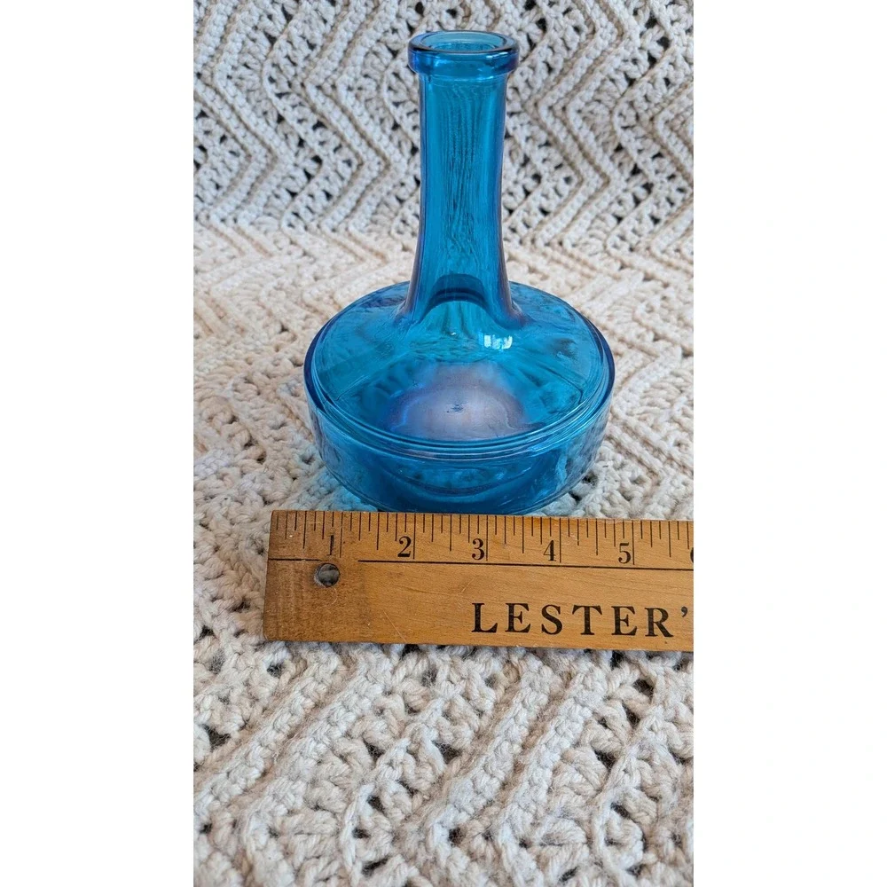 Vintage Blue Glass Decanter Made in Belgium 0.5L Turquoise Bottle with Stopper